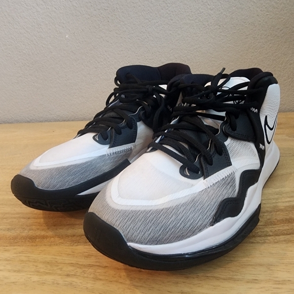 Nike Mens Kyrie Infinity TB Basketball Shoes DO9616-100 Black White Size 9.5 main image 13